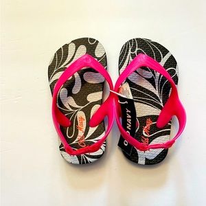 New Vintage Old Navy Toddlers Flip Flops Sz- 6